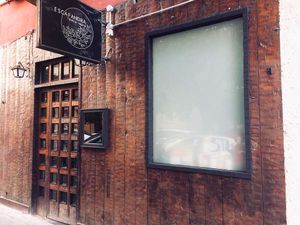 Fachada de Escafandra at Escafandra in Madrid