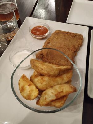 Cachopo buenisimo at Escafandra in Madrid