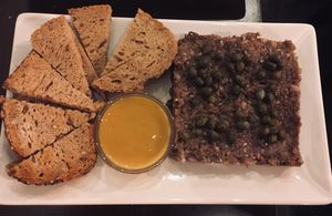 El tartar Beyond Meat  at Escafandra in Madrid