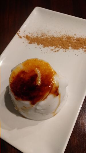 Flan de coco con caramelo at Escafandra in Madrid