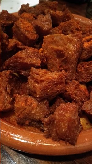 Torreznos con revolconas at Escafandra in Madrid