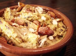 Vegan chicken in pepitoria sauce at Escafandra in Madrid