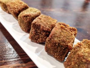 Croquetas de espinacas at Escafandra in Madrid