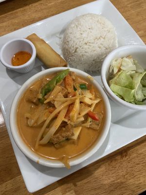Red curry and spring roll! #Veganuary at Silver Dish in Provo
