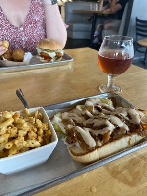 V-Grits - Peach Whiskey Pulled “Pork” Sandwich with Mac & Cheese  at V-Grits and Chimera Brewing in Louisville
