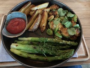 Potatoes, asparagus and Brussels sprouts at Ugolek in Moscow