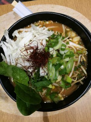 Ramen de miso at Veganapati in Lisbon