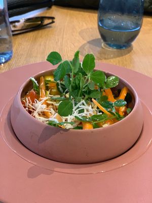 Mango Salad at Veganapati in Lisbon