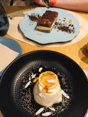 Desserts at Veganapati in Lisbon
