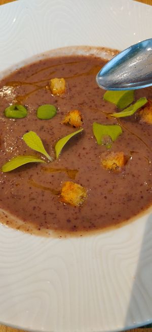 Bean soup at Veganapati in Lisbon