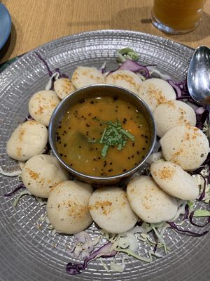 Idli with sambar  at Veganapati in Lisbon