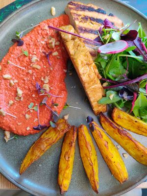 😋😋😋😋 at Veganapati in Lisbon