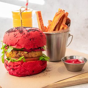 Vegan Burger at Veganapati in Lisbon