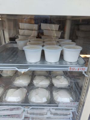 Soymilk and very soft tofu at Iriyama Tofu Shop in Kyoto