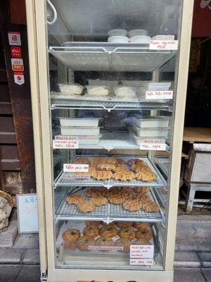 Added English translations at Iriyama Tofu Shop in Kyoto