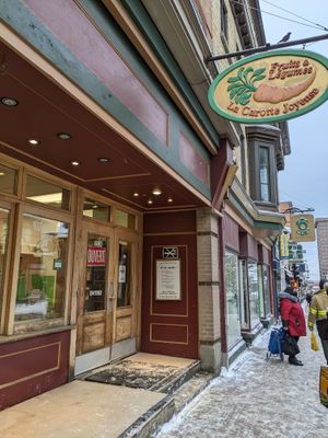 Exterior at La Carotte Joyeuse in Quebec