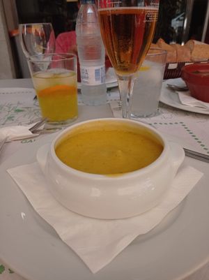 Crema de verduras at Abe & Pau Cafe in Portomarin