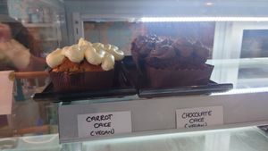 Carrot cake and chocolate cake at Hettie's Tearoom in Pitlochry