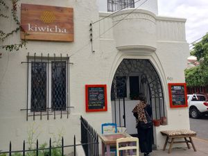 outside view at Kiwicha in Santiago