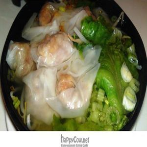 Wonton Soup at Loving Hut - Huaining in Taipei