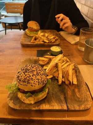 Burger  at Apuro Vegan Bar in Porto