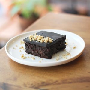 Brownie at Apuro Vegan Bar in Porto