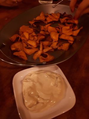 Sweet potato with mayonnaise at Apuro Vegan Bar in Porto