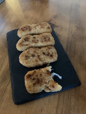 Nuggets at Apuro Vegan Bar in Porto
