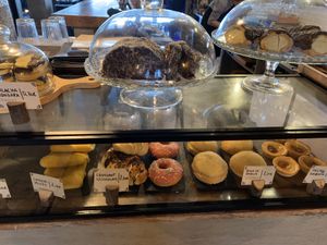 Sweets at Apuro Vegan Bar in Porto