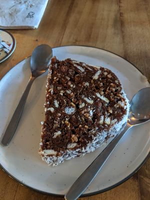 Desert at Apuro Vegan Bar in Porto