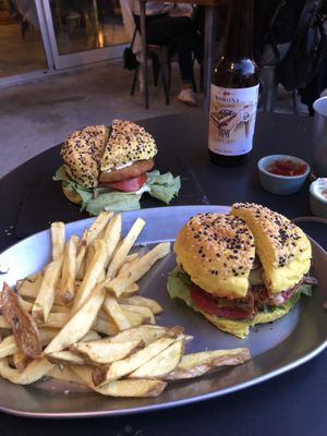 No chicken behind and no beef at front! Both really good but the first one is better hehe loved the fries too!  at Apuro Vegan Bar in Porto