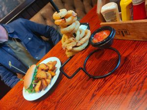 Onion rings with vegan mayo and salsa at Ivy House in Sunderland