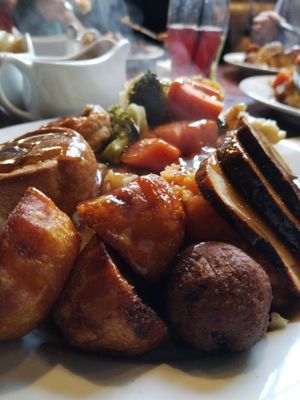 This was a standard sized vegan Sunday Roast. With 2 Yorkshire Puddings!! Absolutely delightful. at Ivy House in Sunderland