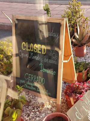 Sign at El Nido Veggie Friendly in Mojacar