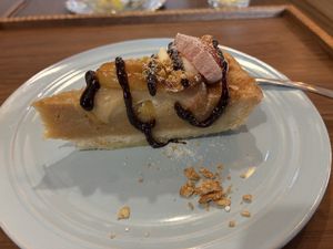 Apple and date tart  at TSUNAGORO in Yokohama