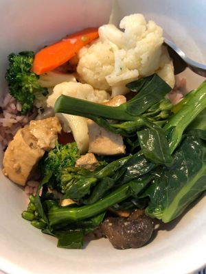 Side dishes with brown rice that goes with their soup set at Jiak Zhey 吃斋 - White Sands in East Singapore
