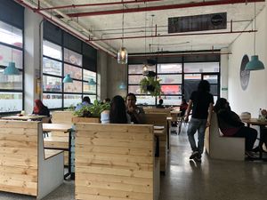 Foto del sitio por dentro at Vegan'us Cocina Feliz - Puente Aranda in Bogota