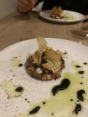 Service 1 (tempeh tartare)   at L'Orygine in Quebec
