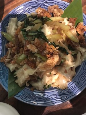 Pansit Habhab at Cosmic - Poblacion in Makati