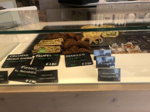Vegan options marked  at NaturaSi - Piazza Farnese in Rome