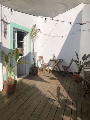 Outside seating  at Laundry Lounge in Sagres