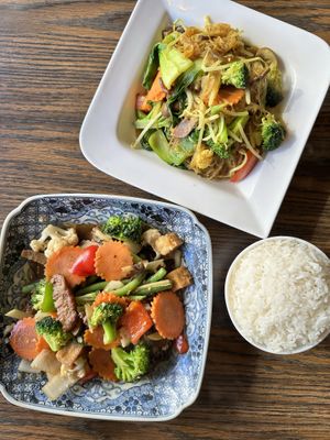 Pad curry woon sen; ginger stirfry chicken  at Little Asia in Dundas