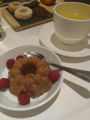 Vegan cookies and chocomousse!! at De Sonne in Temse