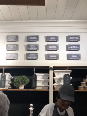 Vegan options marked  at Gelateria La Romana in Rome