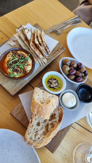 Sourdough with olives and the hummus with flatbread at Harvest Kitchen in Tanunda