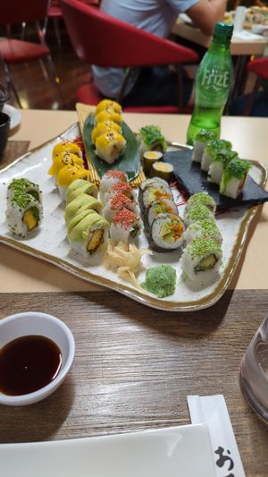 Freestyle Sushi 32pcs at Sushimari in Funchal