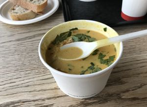 Kenya  at Súpa in Geysir