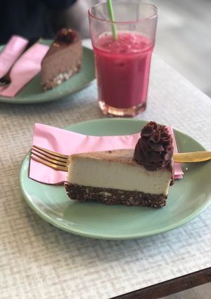 Cake at Rawnchy in Glasgow