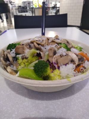 Bamboo bowl at IAH - freshii - TB in Houston