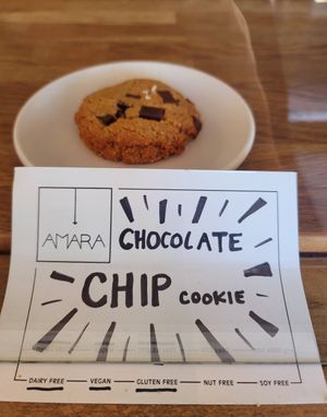 Vegan gluten free chocolate chip cookie at Amara Kitchen in Los Angeles
